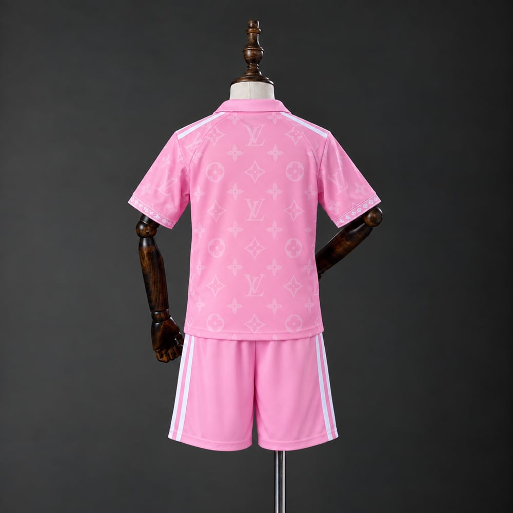 Kit Criança Real Madrid 2026/2027 Rosa Edição Especial - Vista 2