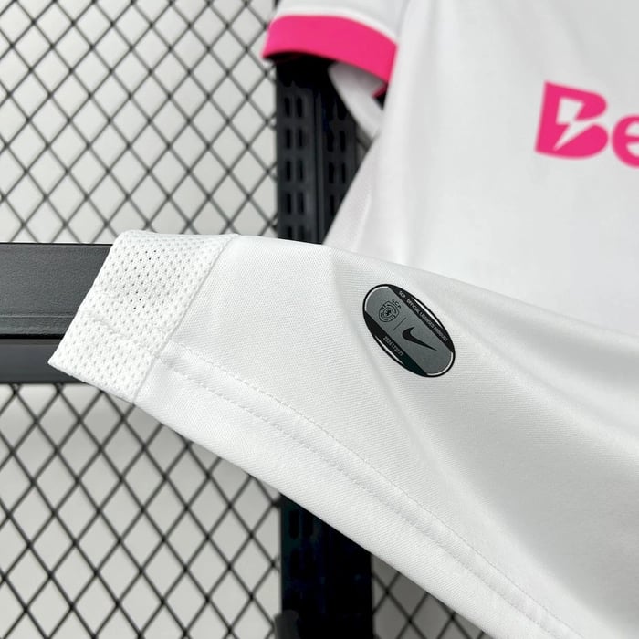 Camisola Sporting C.P. Outubro Rosa 2025 - Vista 3