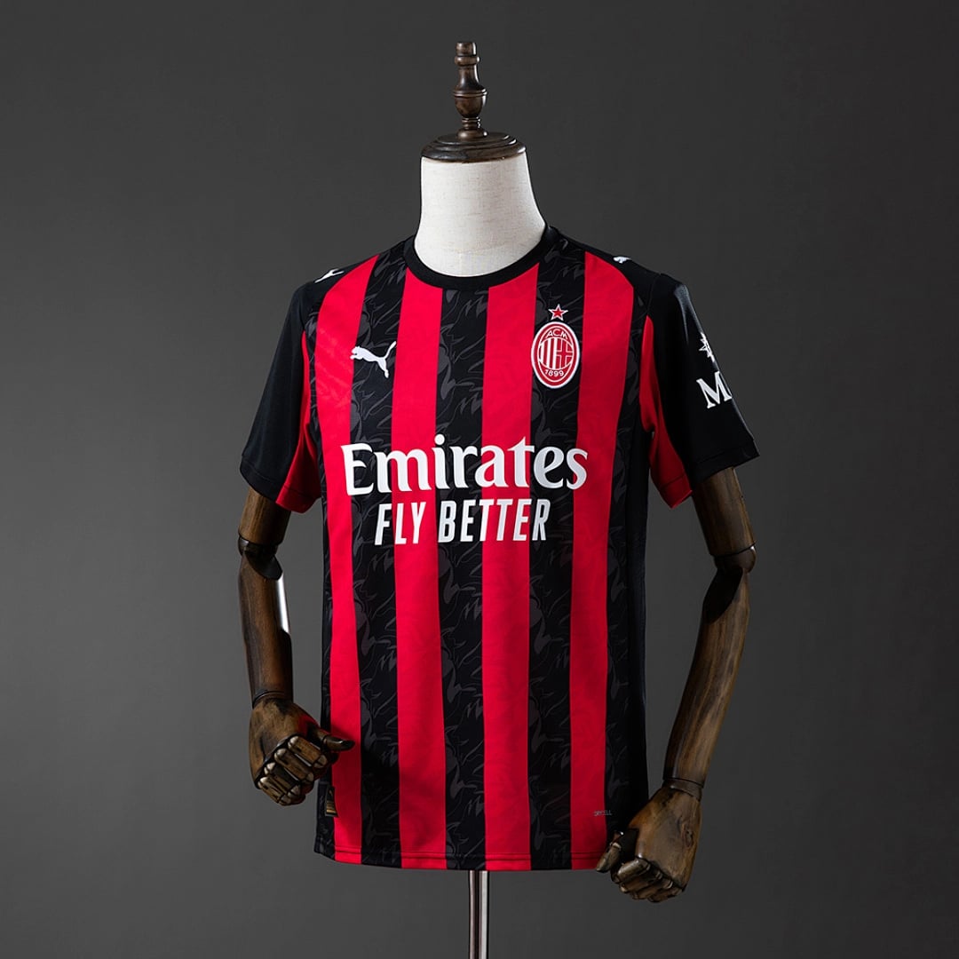 Camisola Principal do AC Milan 2025/2026 - Vista 1