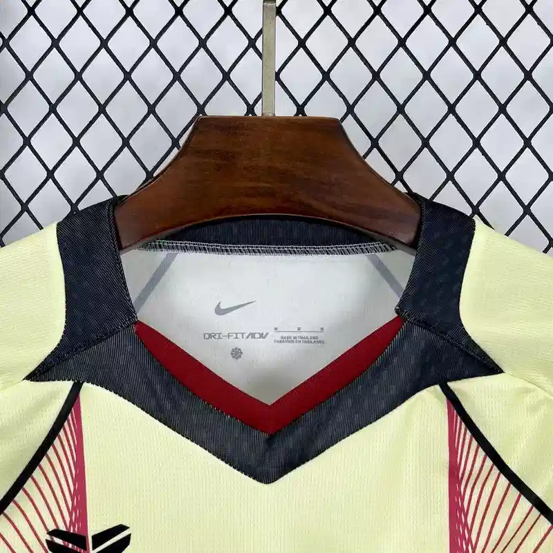 Barcelona Special Edition 25/26 - Vista 3