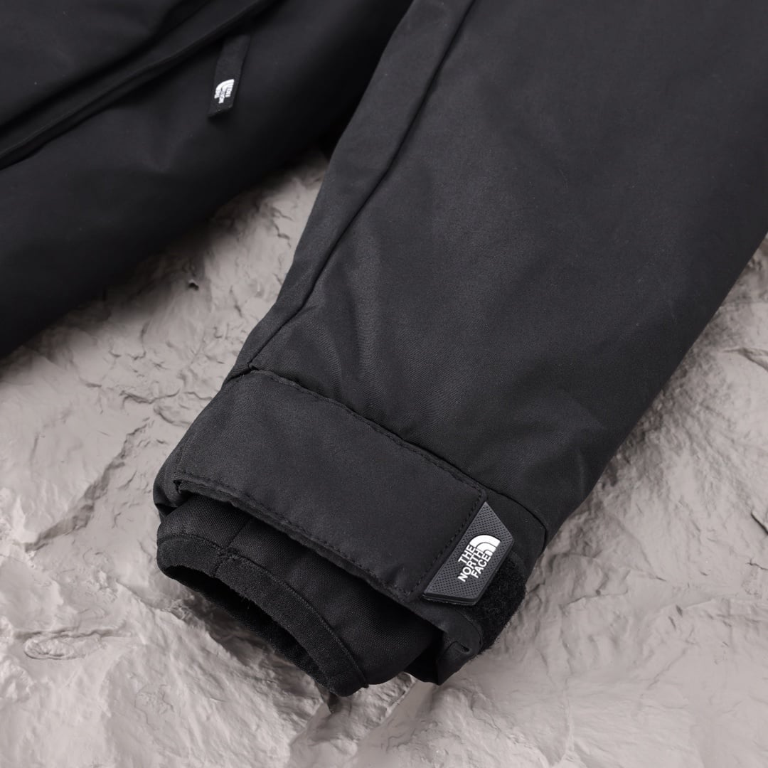 The North Face parka preta - Vista 6