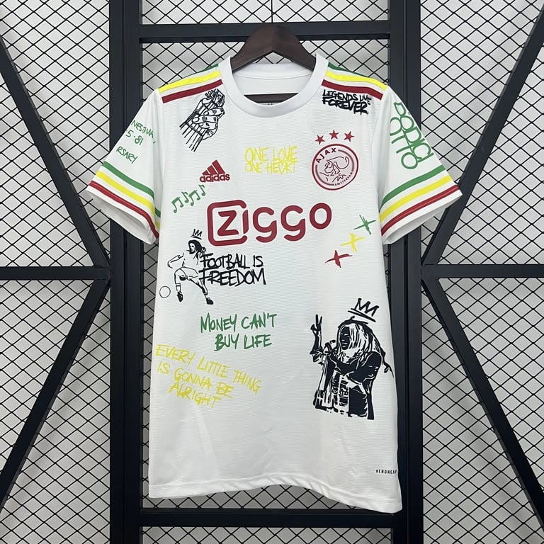 Ajax Special Edition 2025/26 - Vista 1