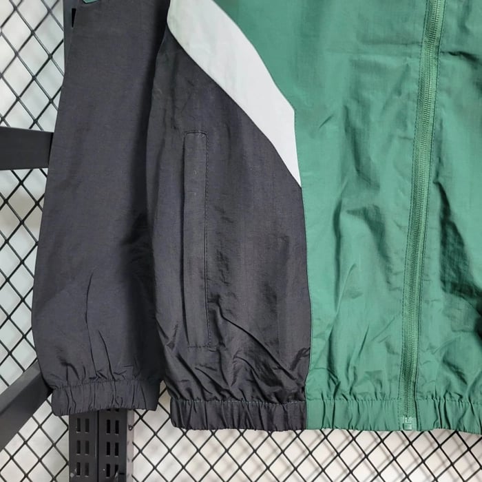 Corta-Vento Sporting C.P. 25/26 - Vista 3