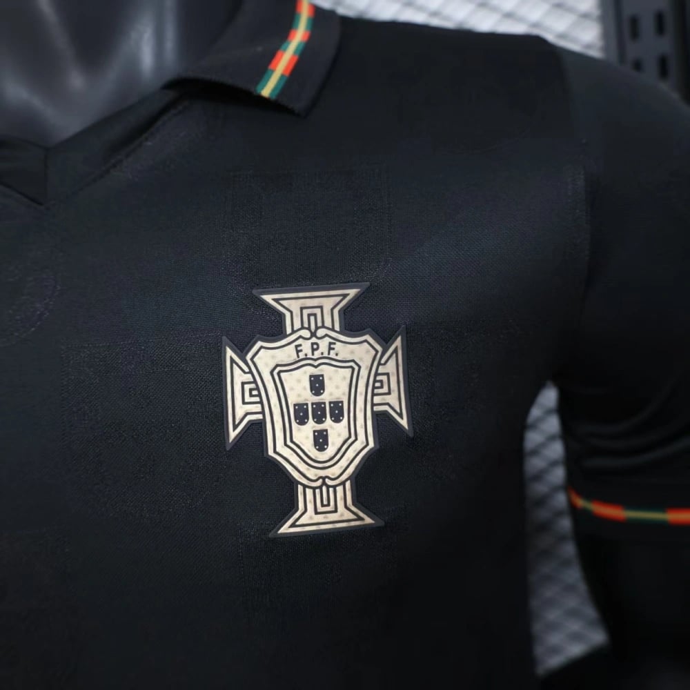 Camisola Portugal Edição Especial Pantera Negra versão jogador - Vista 4