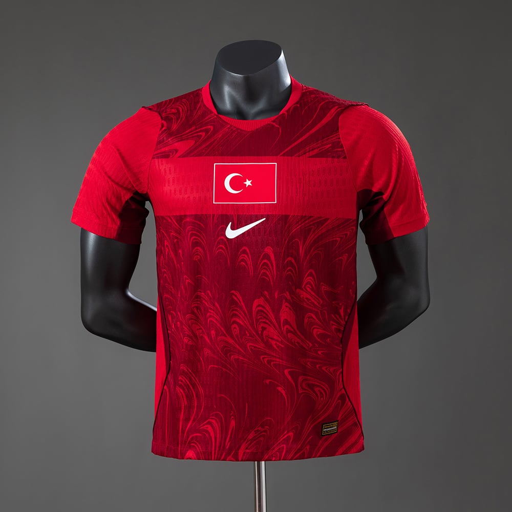 Camisola Principal Turquia Versão Jogador 2026 - Vista 1