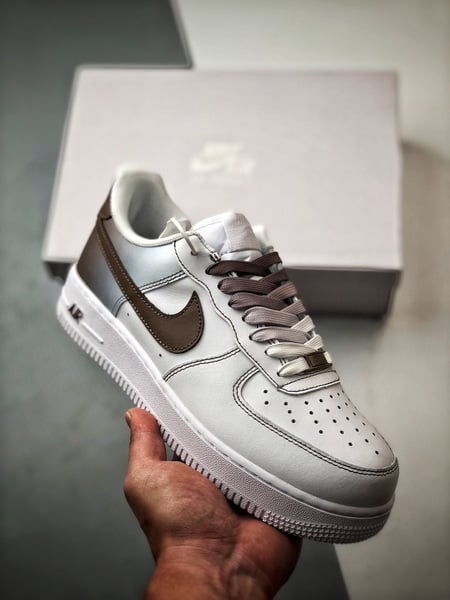 Air Force 1 '07 Low Castanho e Branco Gradiente