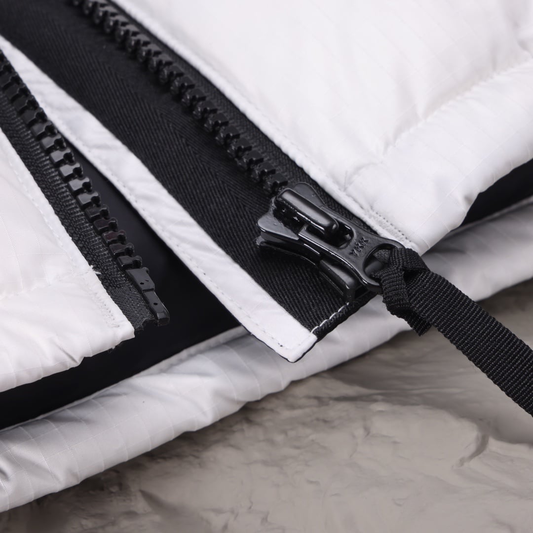 The North Face classic 700 branco - Vista 6