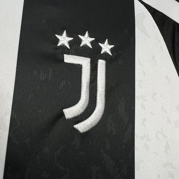 Camisola Juventus Principal 2024/25 - Vista 2