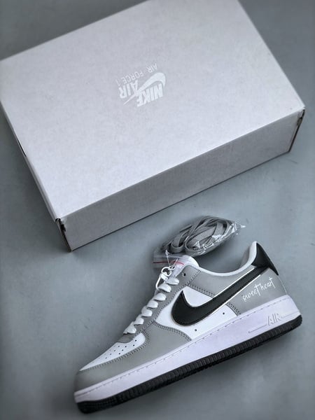 Air Force 1 Low Básico Cinza - Vista 3