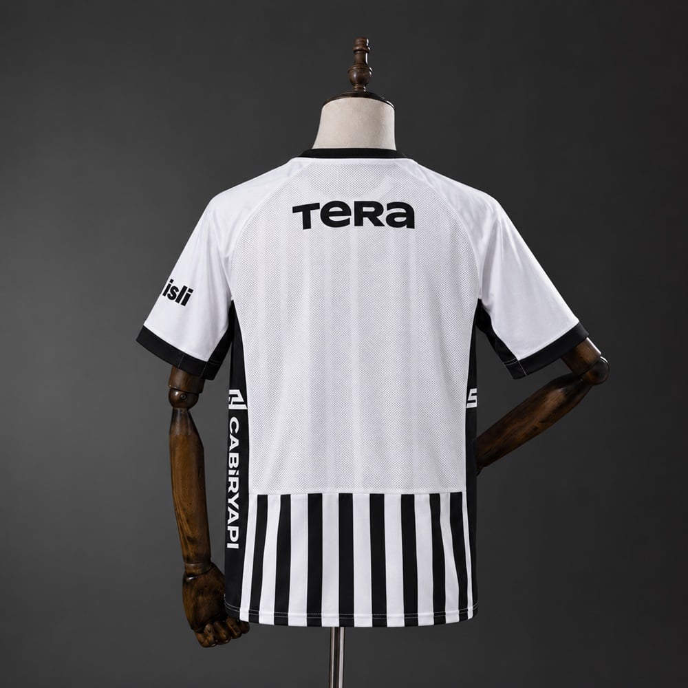 Camisola Alternativa Besiktas 2026/2027 - Vista 2
