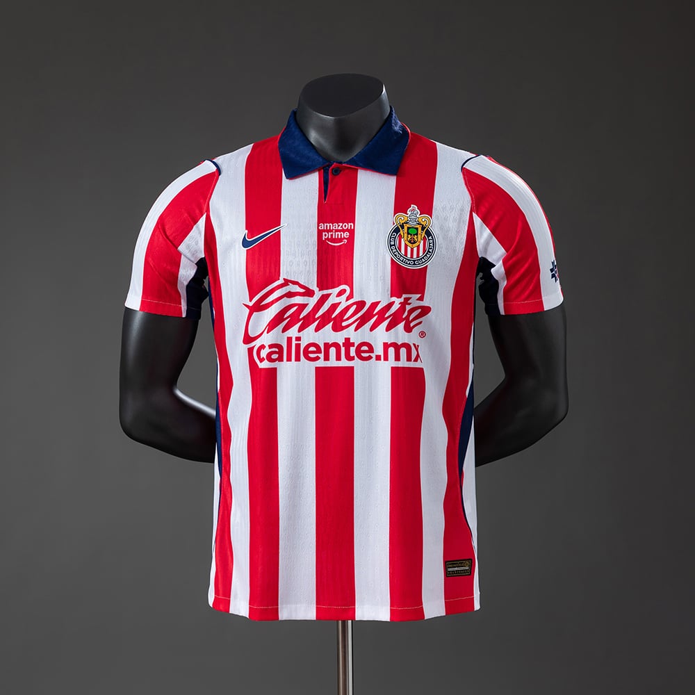 Camisola Chivas Guadalajara 2026/2027 Principal Versão Jogador - Vista 1