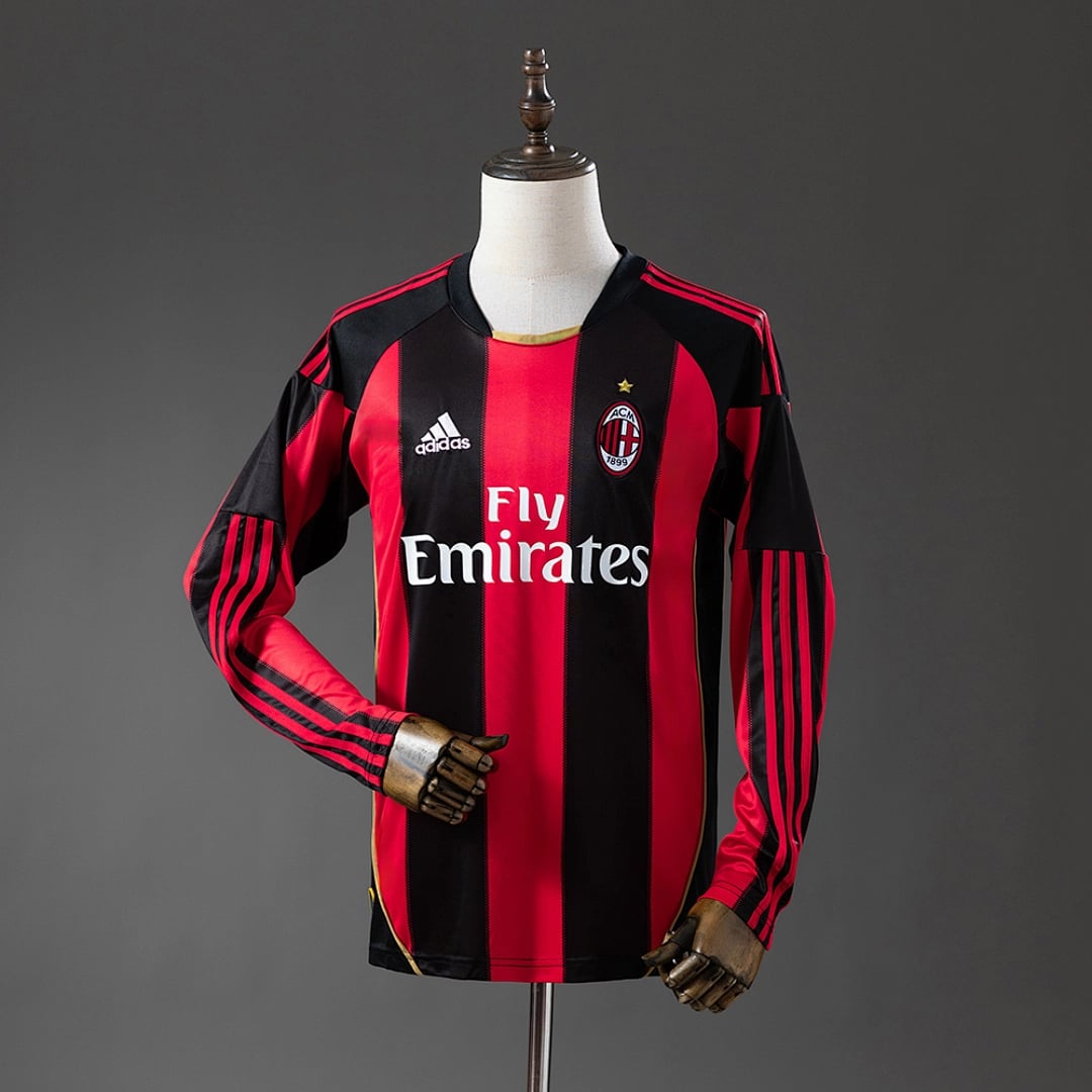 Camisola Principal do AC Milan 2010/2011 (Retro, Manga Longa) - Vista 1