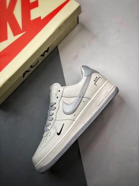 A-COLD-WALL* x Air Force 1 Low Creme e Cinzento - Vista 8