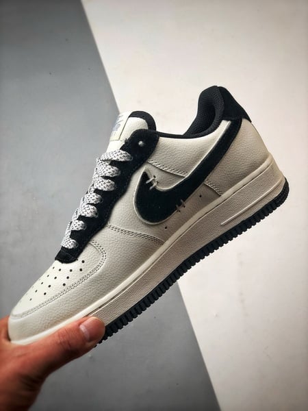ASSC x Air Force 1 Low Branco e Preto - Vista 5