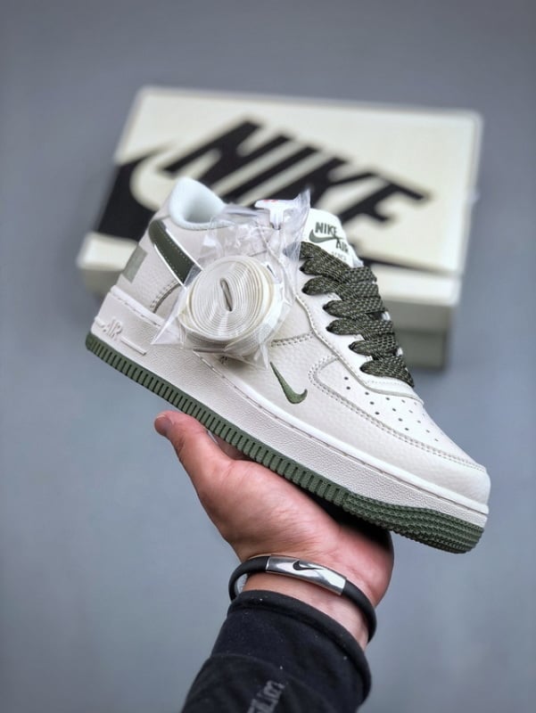 Air Force 1 '07 Low Verde Militar Starlight