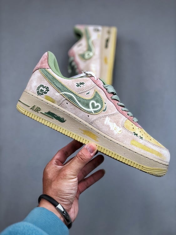 Air Force 1 '07 Low 'Pessegueiros' Edição Noite de Natal - Vista 7