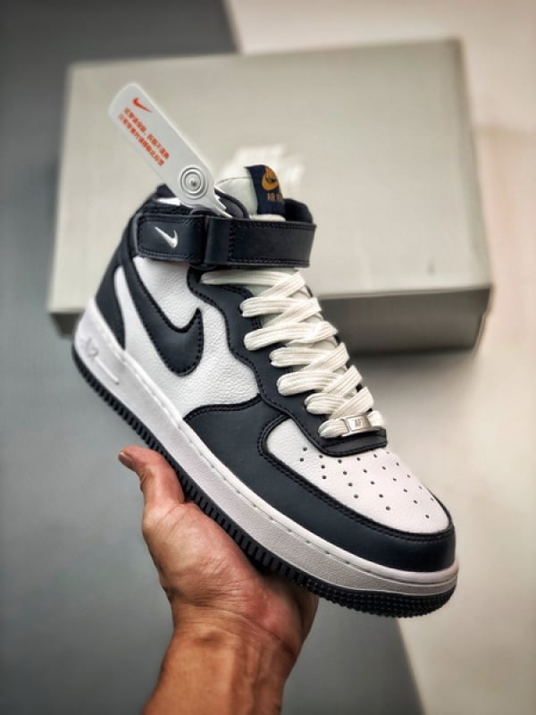 Air Force 107 Mid Azul Escuro e Branco Meio Alto