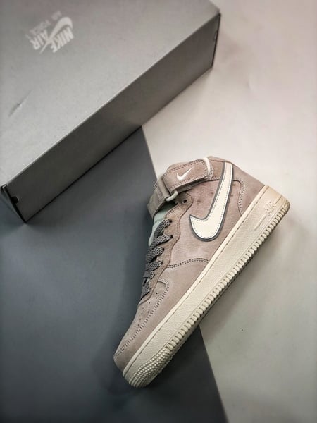 Air Force 107 Mid Cinzento e Branco Reflexo - Vista 6