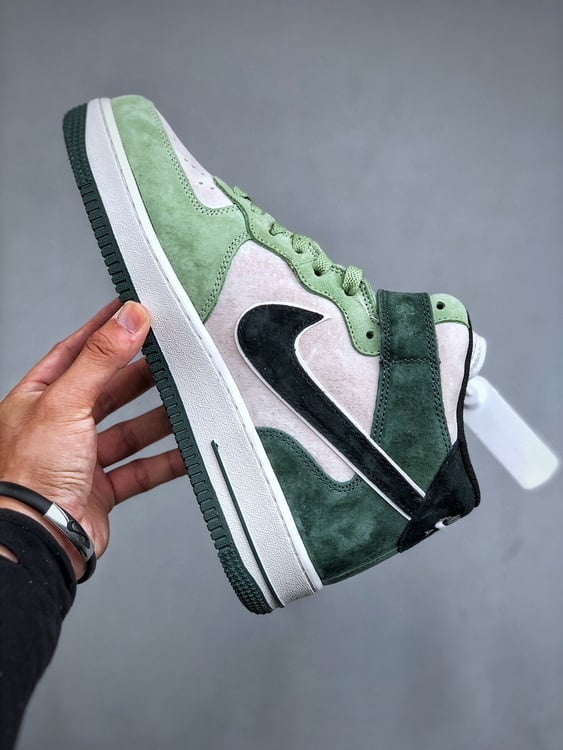 Air Force 107 Mid Preto e Verde Militar - Vista 9
