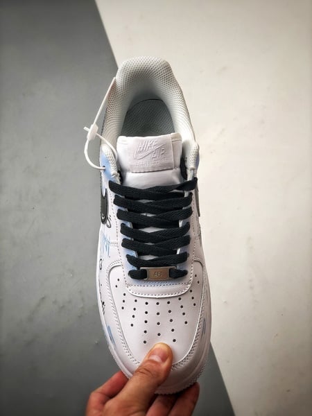 Air Force 1 '07 Low Qixi Limitado Branco, Preto e Azul - Vista 9