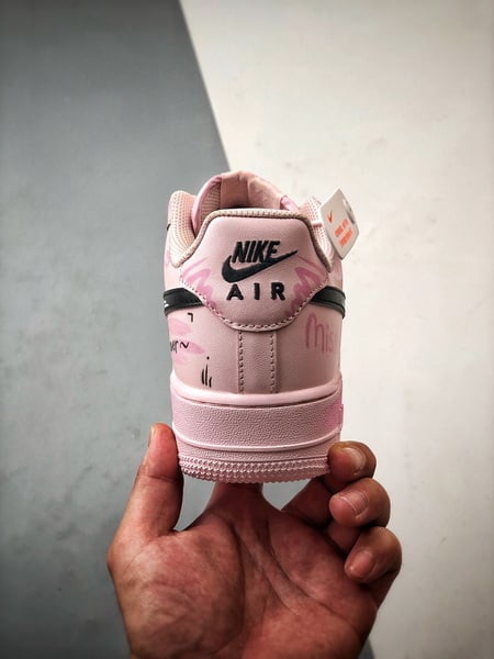 Air Force 1 '07 Low Qixi Limitado Rosa e Preto - Vista 3