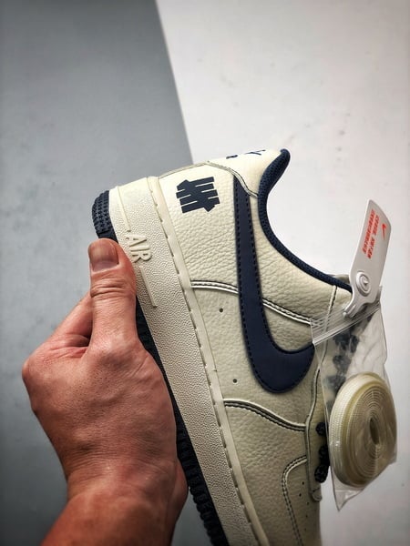 Air Force 1 '07 Low Azul Reflexo - Vista 2