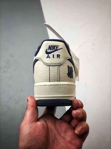 Air Force 1 '07 Low Azul Reflexo - Vista 3