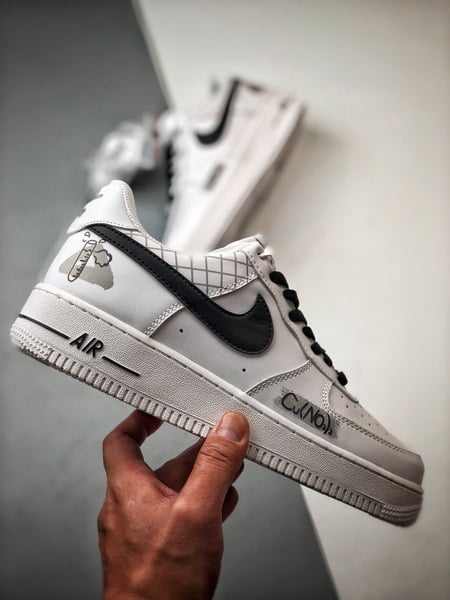 Air Force 1 '07 Low Chemical Graffiti Branco e Preto - Vista 2