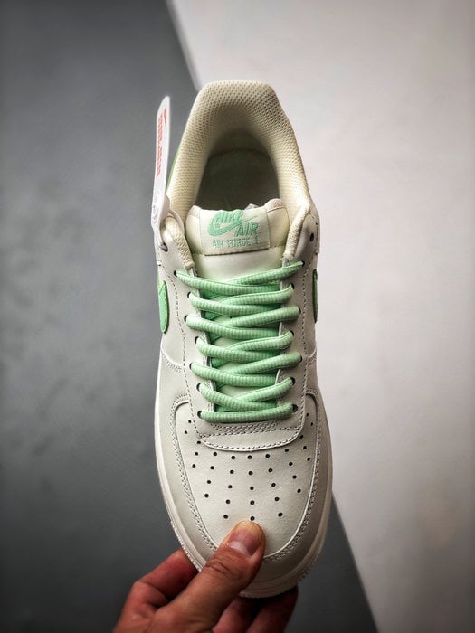 Air Force 1 '07 Low Off-White Verde Gramado - Vista 9