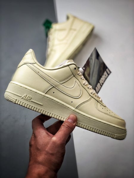 Air Force 1 '07 Low Creme e Amarelo Claro - Vista 7