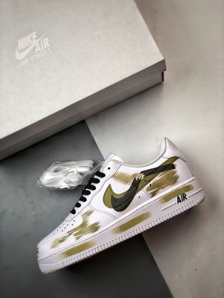 Air Force 1 '07 Low Branco, Preto e Verde Rasgado - Vista 8