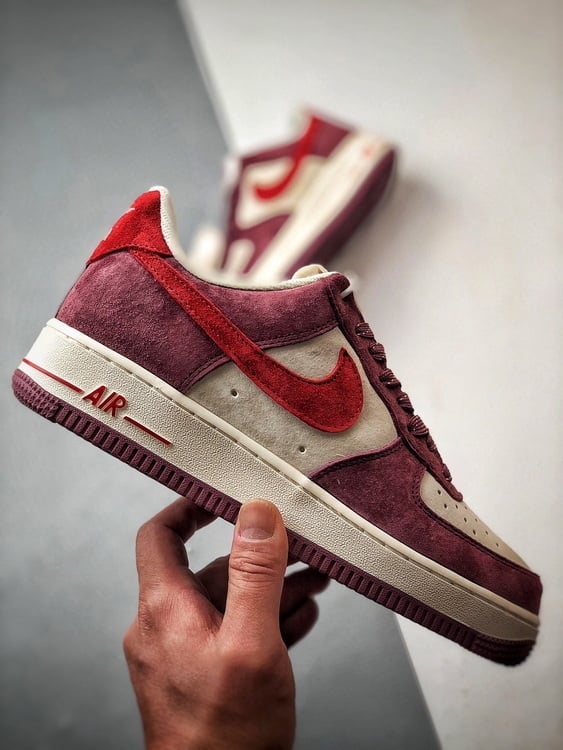 Nike Air Force 1 '07 Low Camurça Framboesa - Vista 7