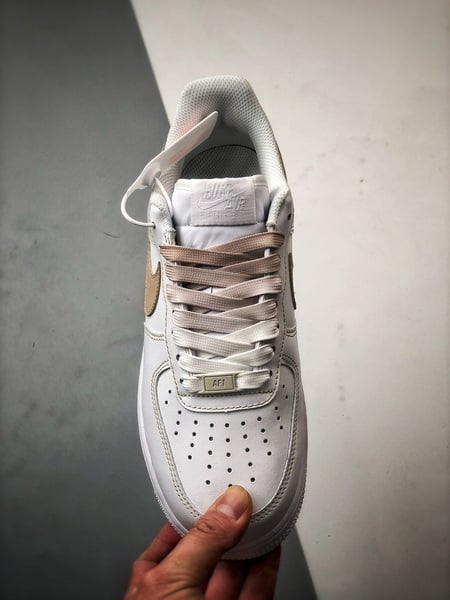 Air Force 1 '07 Low Gradiente Castanho e Branco - Vista 9