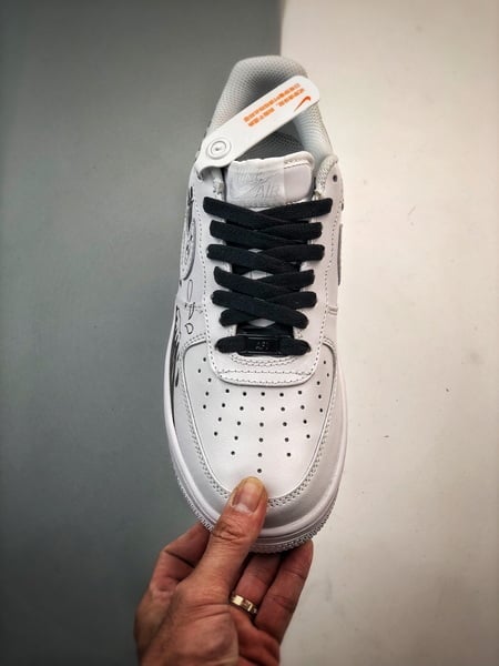 Air Force 1 '07 Low Onda Branco e Preto - Vista 9