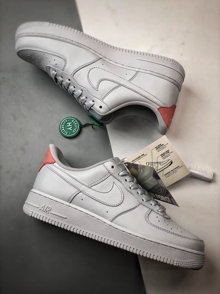 Air Force 1 '07 Low Cinzento Frio e Rosa - Vista 6