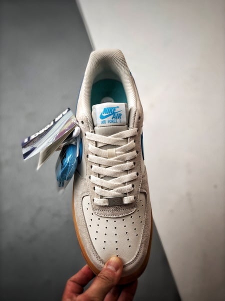 Air Force 1 '07 Low Cinza e Azul Sola Natural - Vista 9