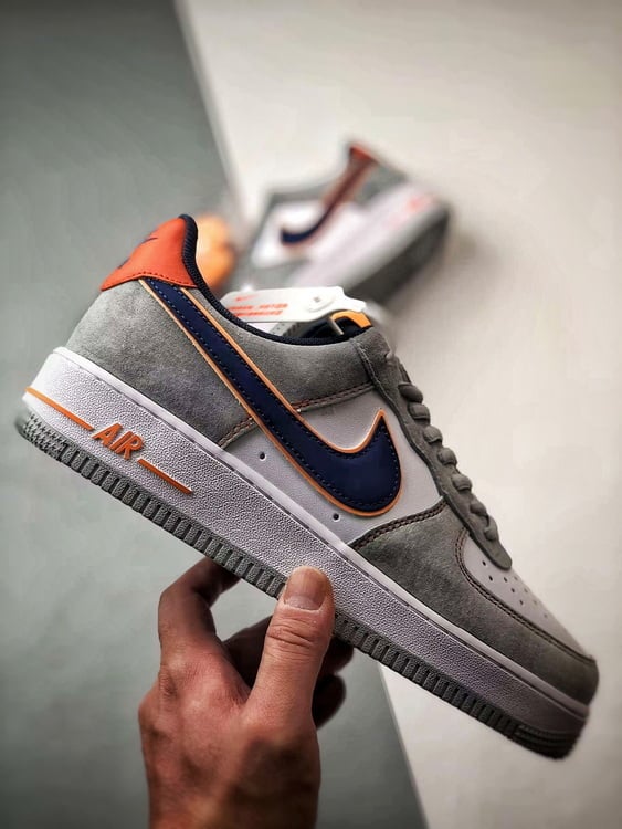 Air Force 1 '07 Low Camurça Cinza - Vista 7