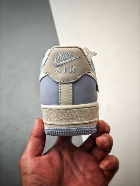 Air Force 1 '07 Low Cinzento e Azul - Vista 3