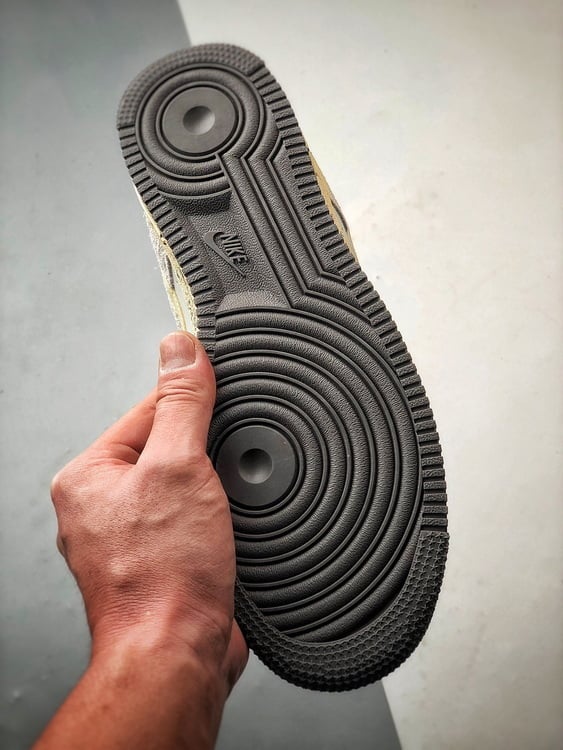 Air Force 1 '07 Low Cinzento Biscoito de Leite - Vista 4