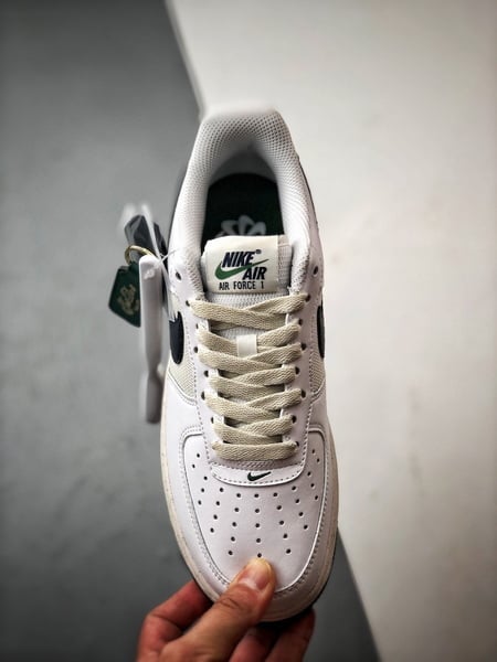 Air Force 1 '07 Low Branco e Azul Escuro - Vista 9