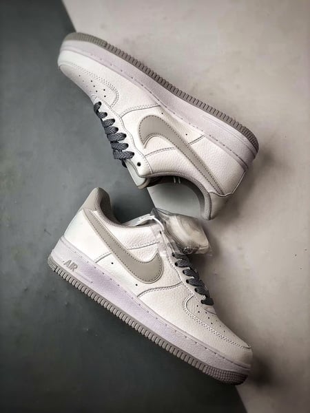 Air Force 1 Low Branco e Cinza Refletivo - Vista 6