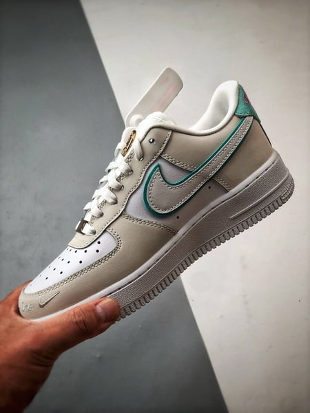 Air Force 1 '07 Low Branco, Cinza, Rosa e Verde - Vista 5