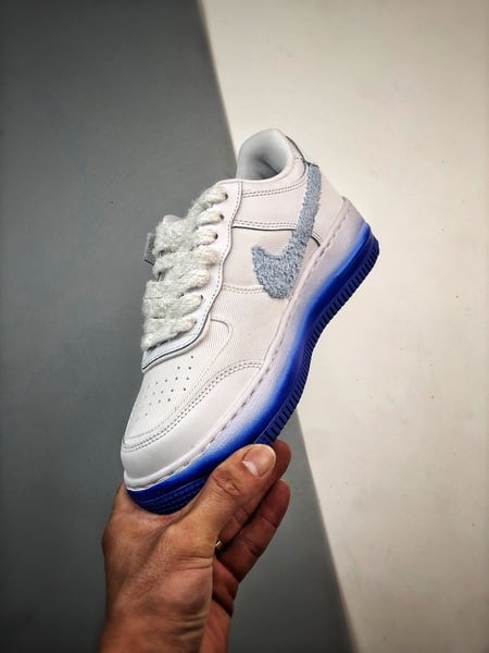 Air Force 1 07 Low Branco Azul Camurca - Vista 5