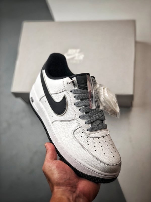 Air Force 1 '07 Low Branco e Preto Reflexivo