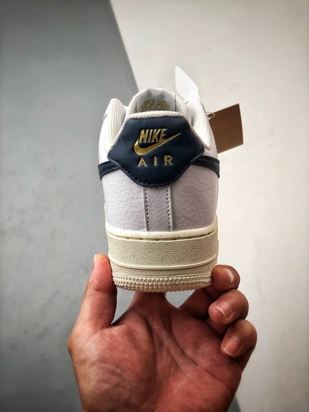 Air Force 1 '07 Low Branco e Preto - Vista 3