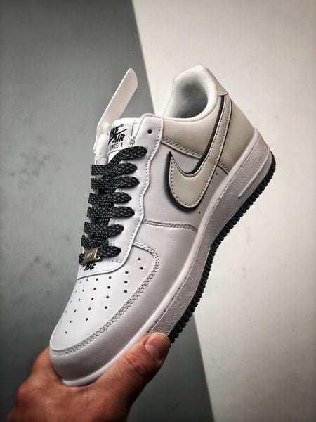 Air Force 1 '07 Low Branco e Preto 3M Reflexo - Vista 5
