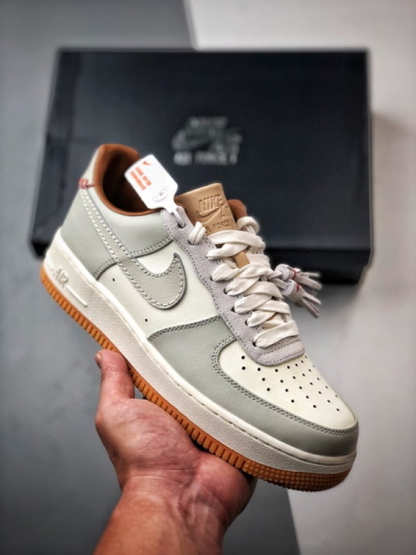 Air Force 1 '07 Low Creme e Caqui