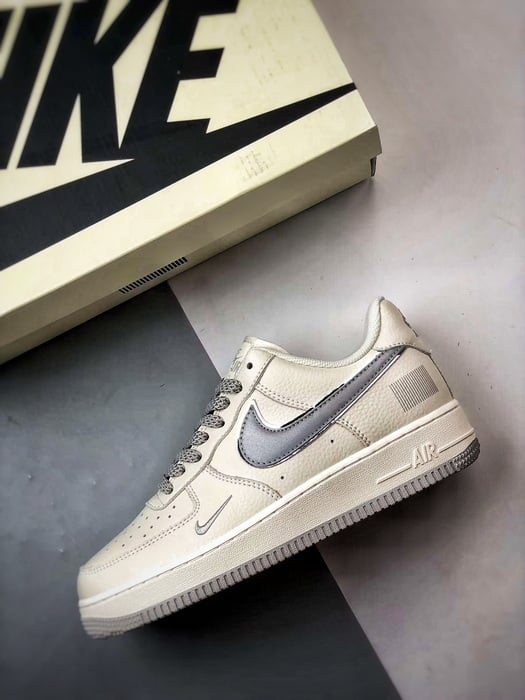 Air Force 1 Low Cinza Menta com Estrelas - Vista 8