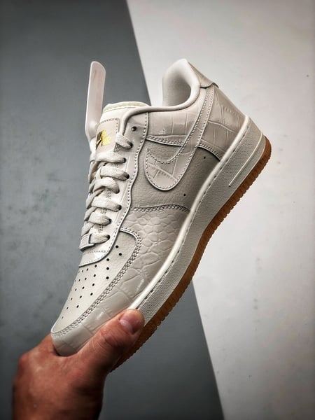 Air Force 1 '07 Low Bege e Cinzento - Vista 5