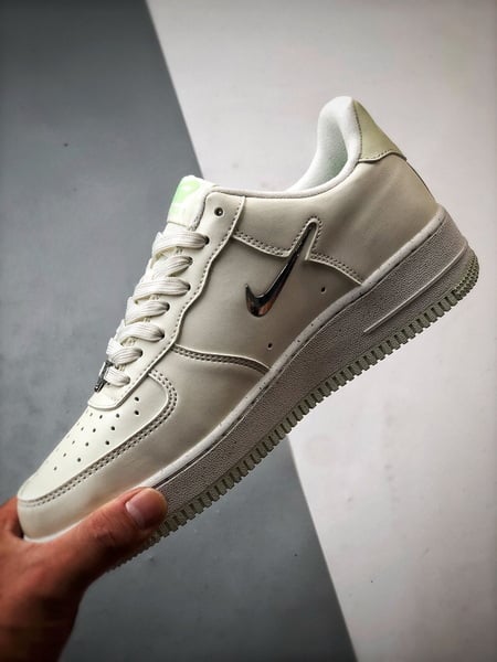 Air Force 1 '07 Low Off-White Metal Pequeno Gancho - Vista 5